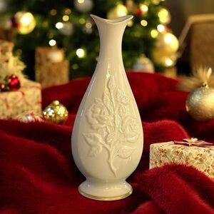 Lenox Sharon 3D Vintage Rose Bud Vase